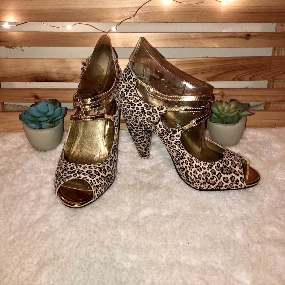 Women’s Seychelles 7 Heart Grows Fonder Leopard